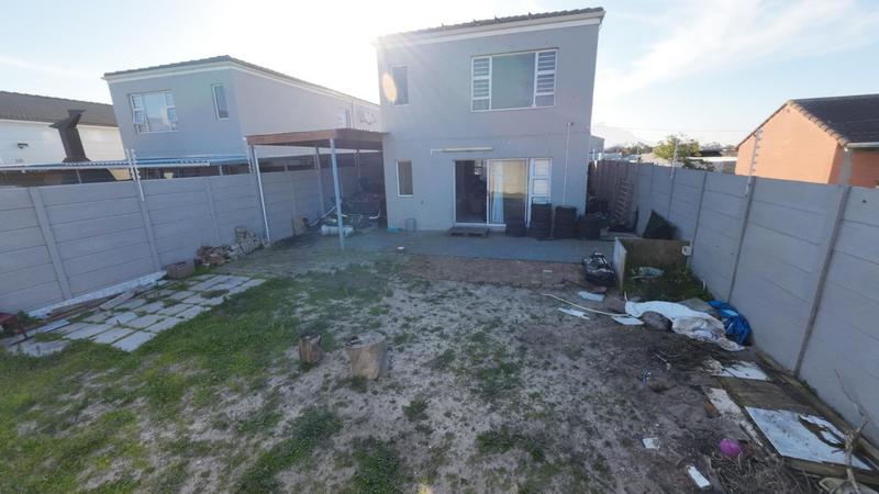 4 Bedroom Property for Sale in Zeekoevlei Western Cape